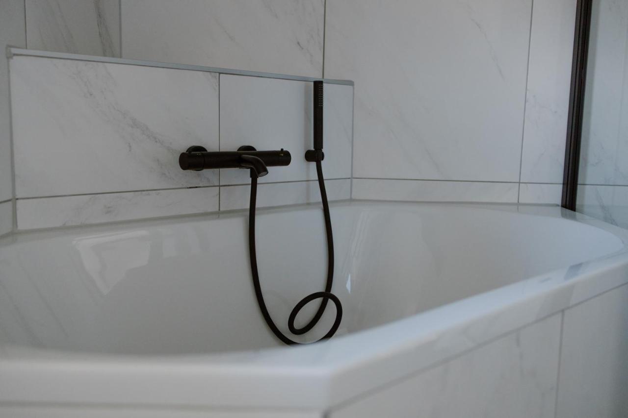 De La Rue Vakantiesuites Sleeuwijk Екстериор снимка