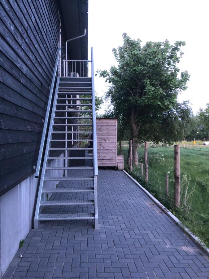 De La Rue Vakantiesuites Sleeuwijk Екстериор снимка